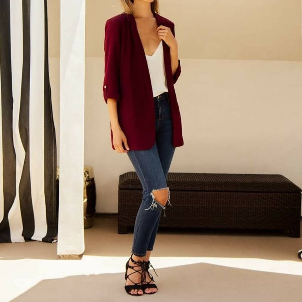 COPY - Stoosh Tiffany boyfriend blazer in color Burgundy.